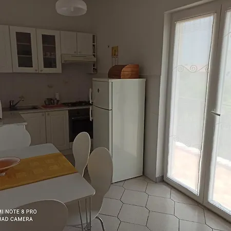 Lea Apartment *